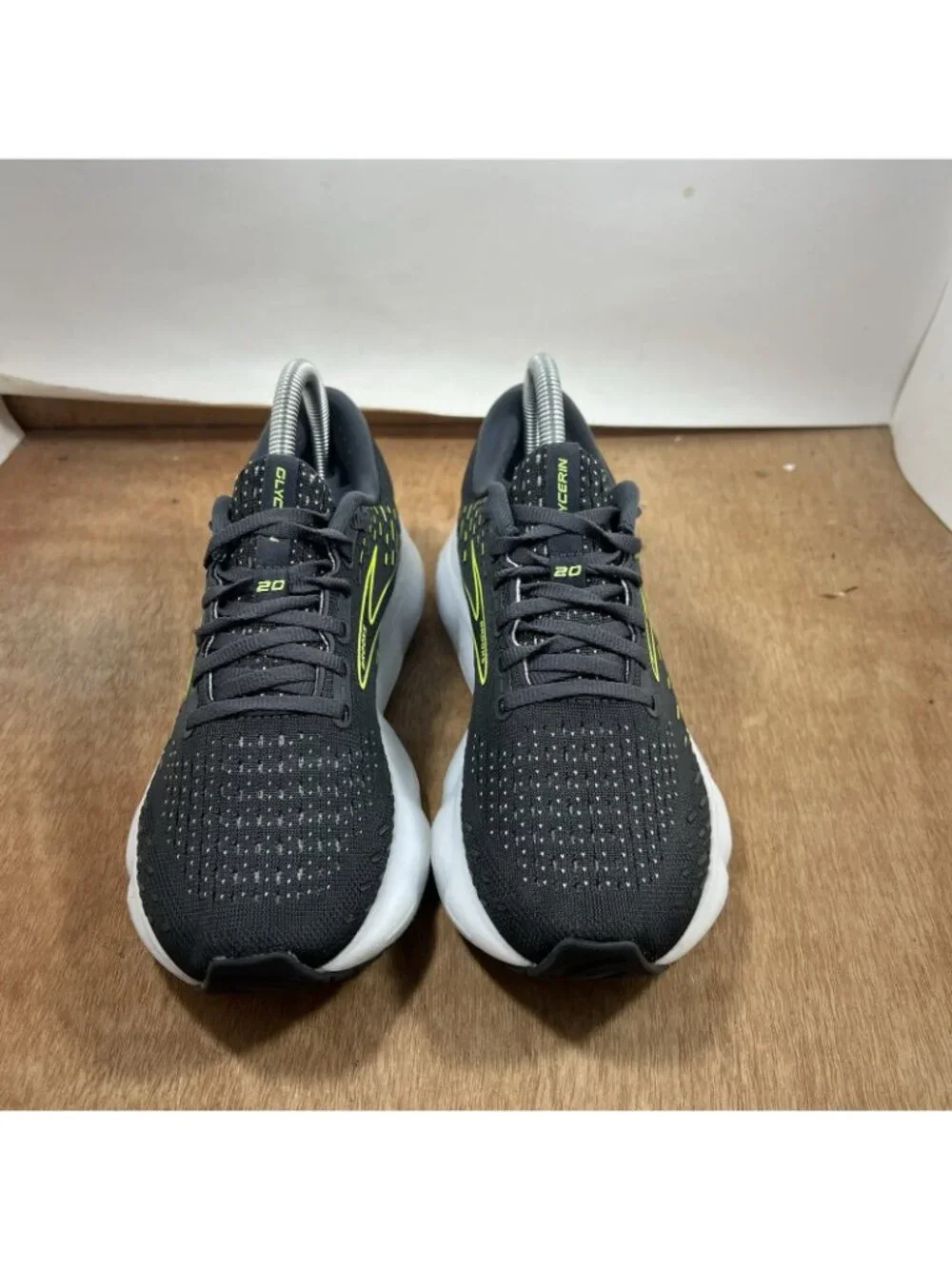 Brooks Glycerin 20 Women Size 7.5 Grey Athletic Running Gym Sneaker